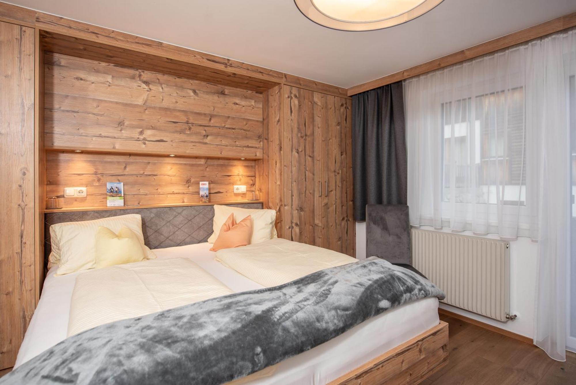 Haus Scharler, Talstation Hotel Neukirchen am Großvenediger Buitenkant foto